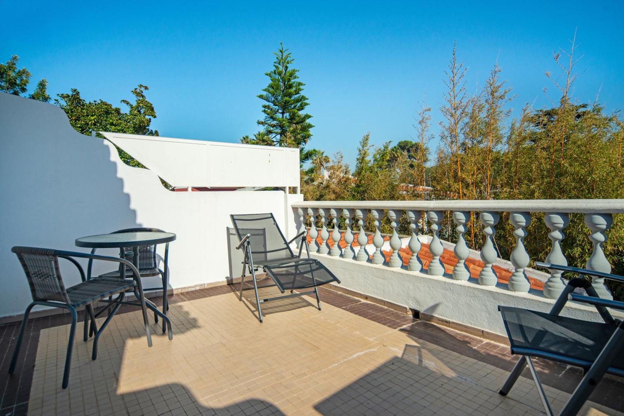 4-Bedroom House In Cascais, Near Guincho Beach Екстериор снимка