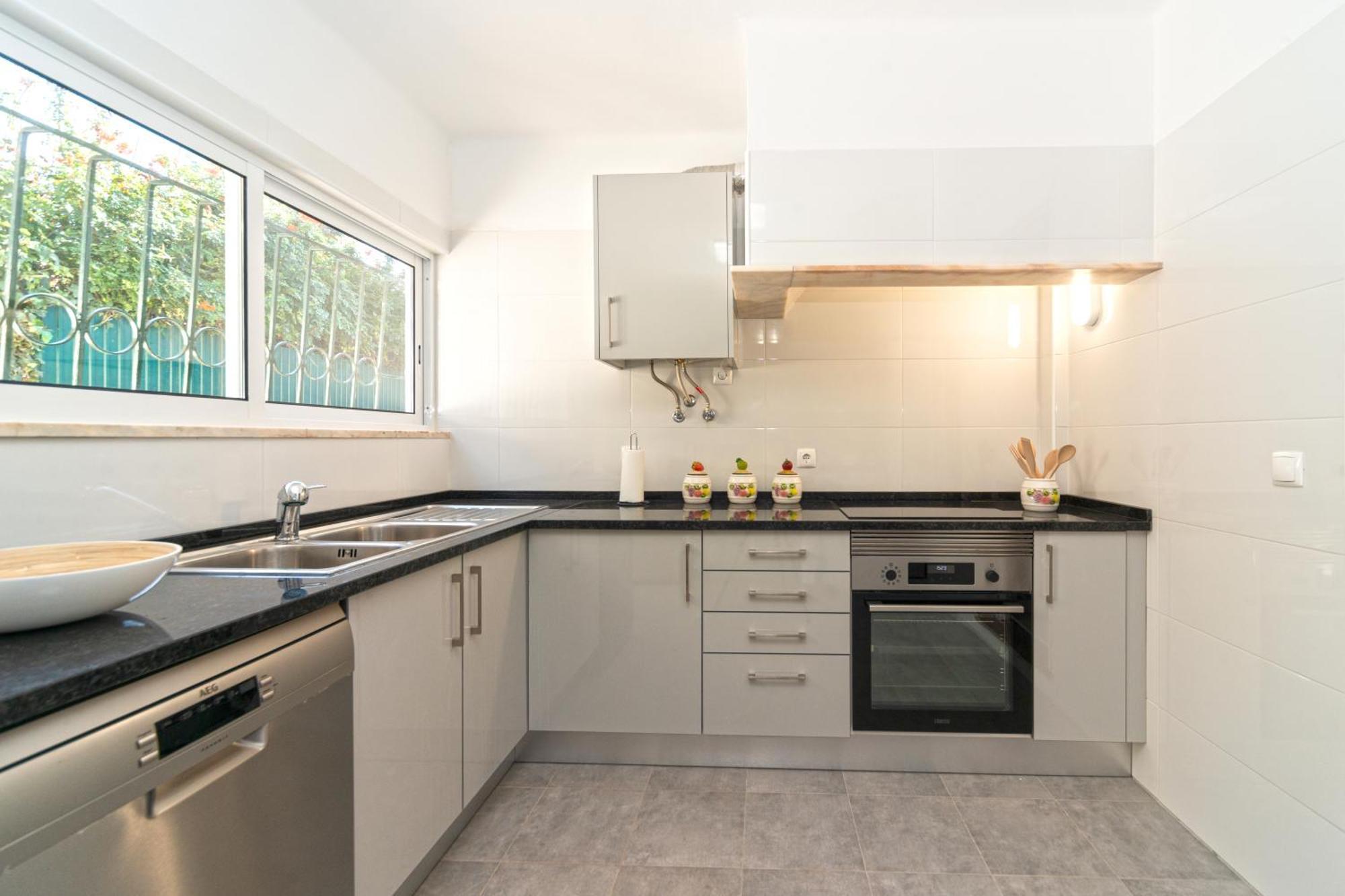 4-Bedroom House In Cascais, Near Guincho Beach Екстериор снимка