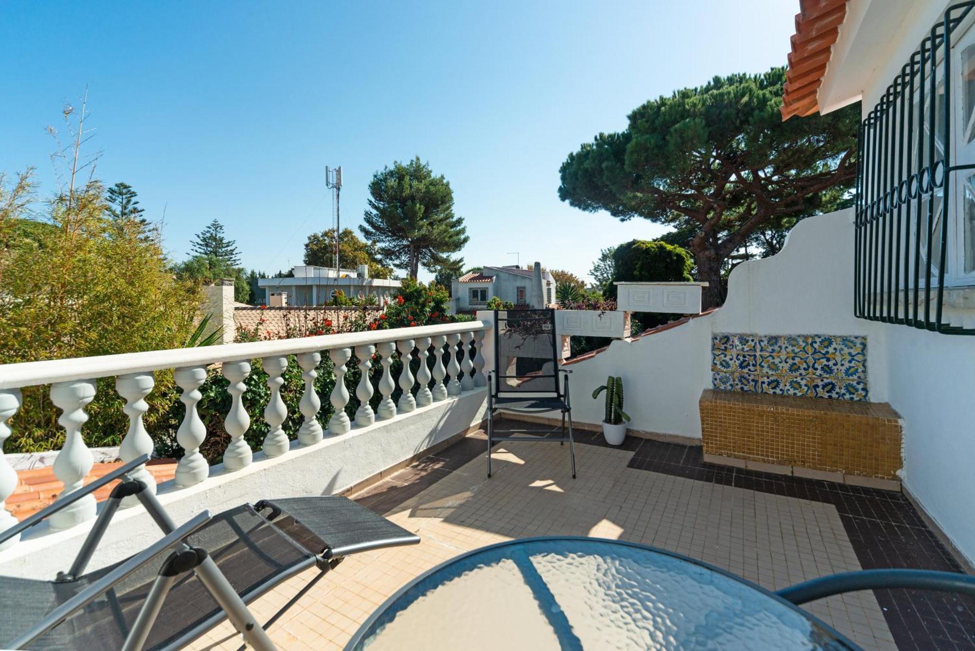 4-Bedroom House In Cascais, Near Guincho Beach Екстериор снимка
